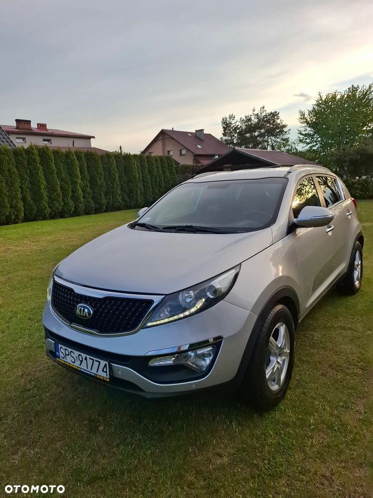 Kia Sportage 1.7 CRDI 2WD ISG Dream-Team Edition - 4