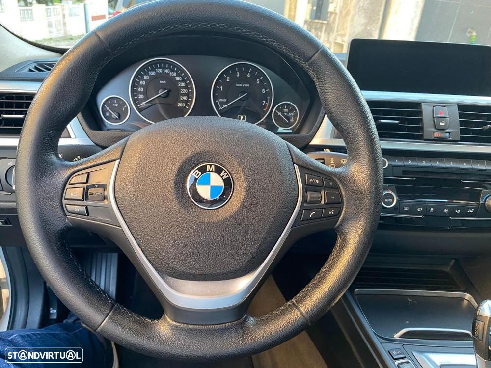 BMW 330 e iPerformance Line Sport - 27