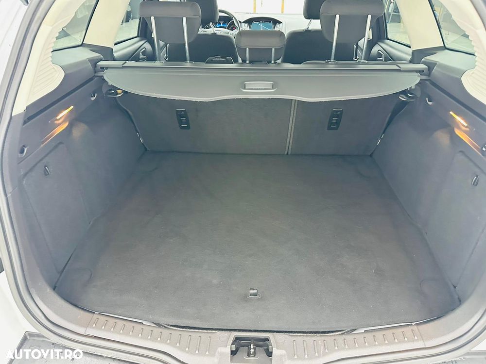 Ford Focus 1.5 EcoBoost Active Business - 17