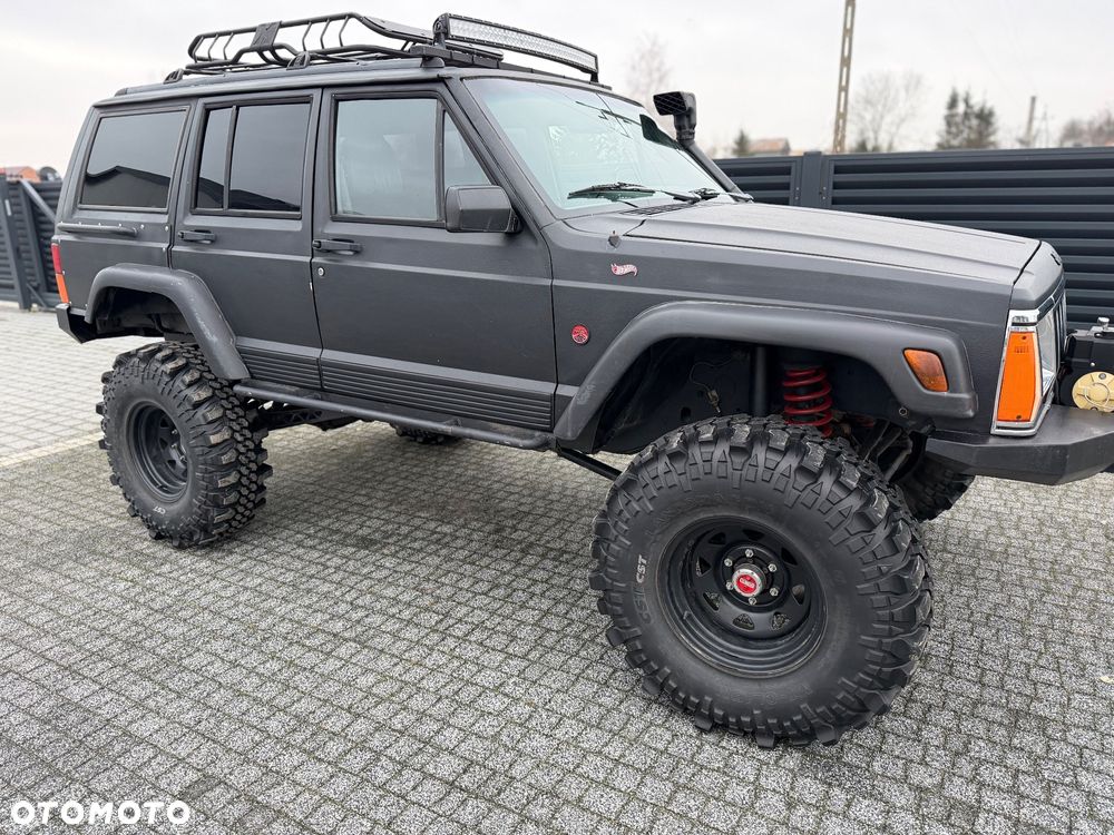 Jeep Cherokee 4.0 Limited - 1