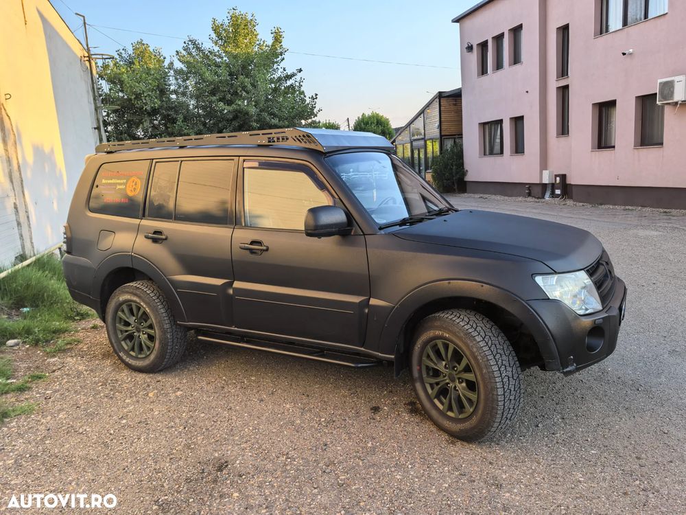 Mitsubishi Pajero LWB 3.2 DI-D Instyle A/T - 9