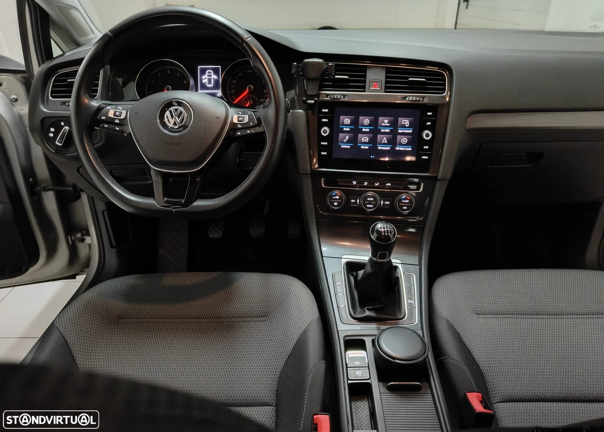 VW Golf 1.0 TSI Confortline - 8