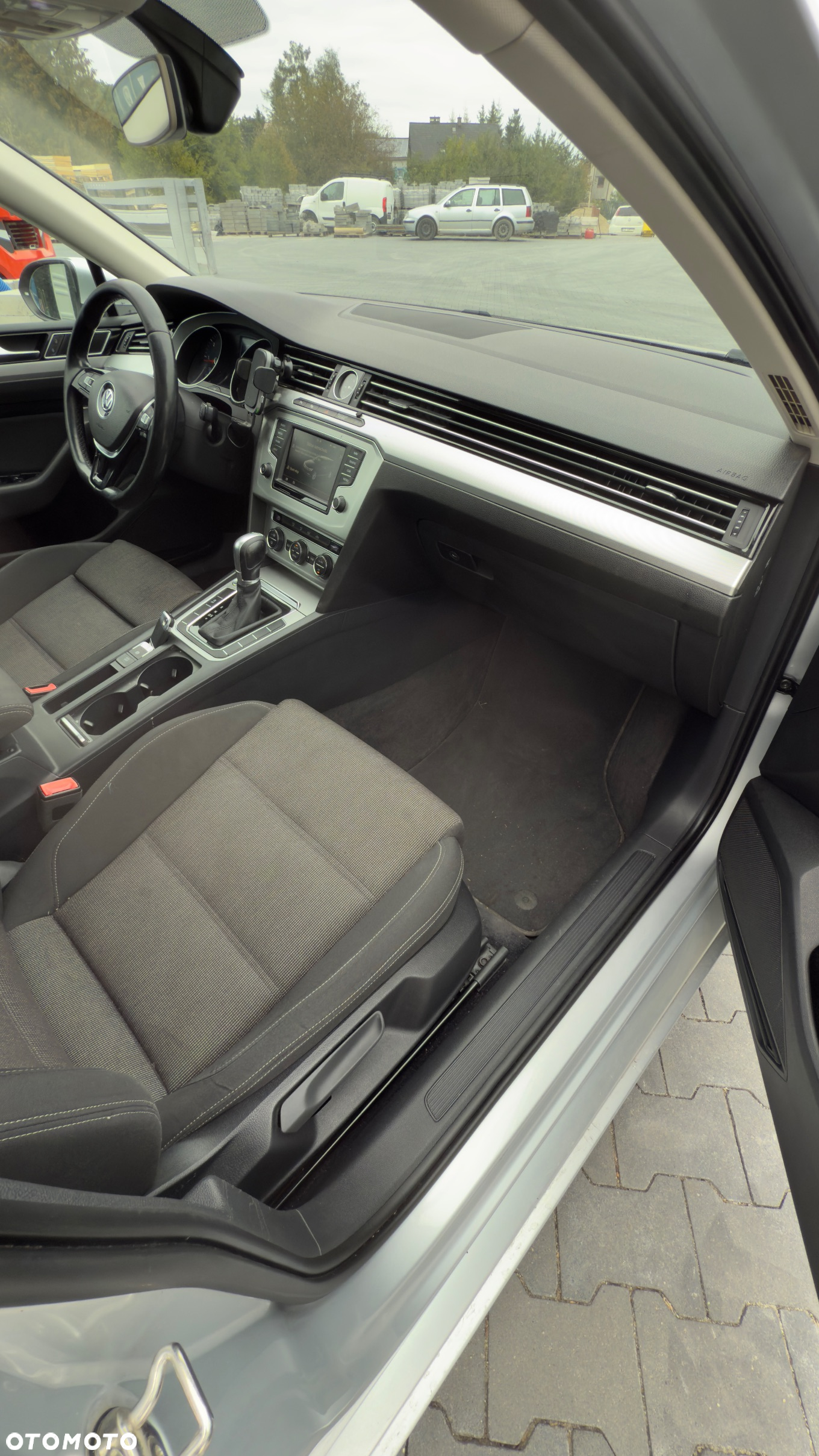Volkswagen Passat - 10