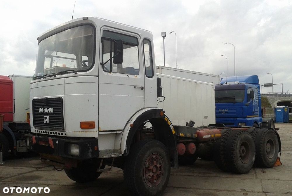 MAN 26.361   NA CZĘŚCI SILNIK SKRZYNIA 6X4 6X6 - 1