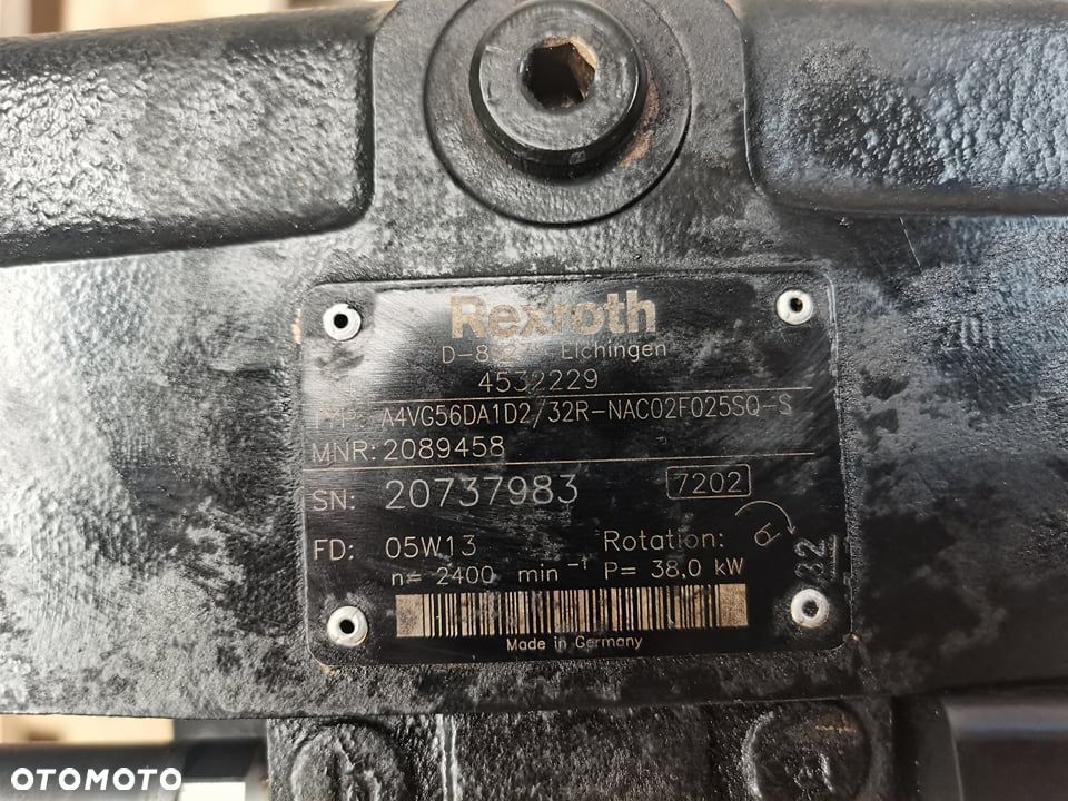 Pompa jazdy New Holland W60 {Rexroth A4VG56DA1D2} - 10