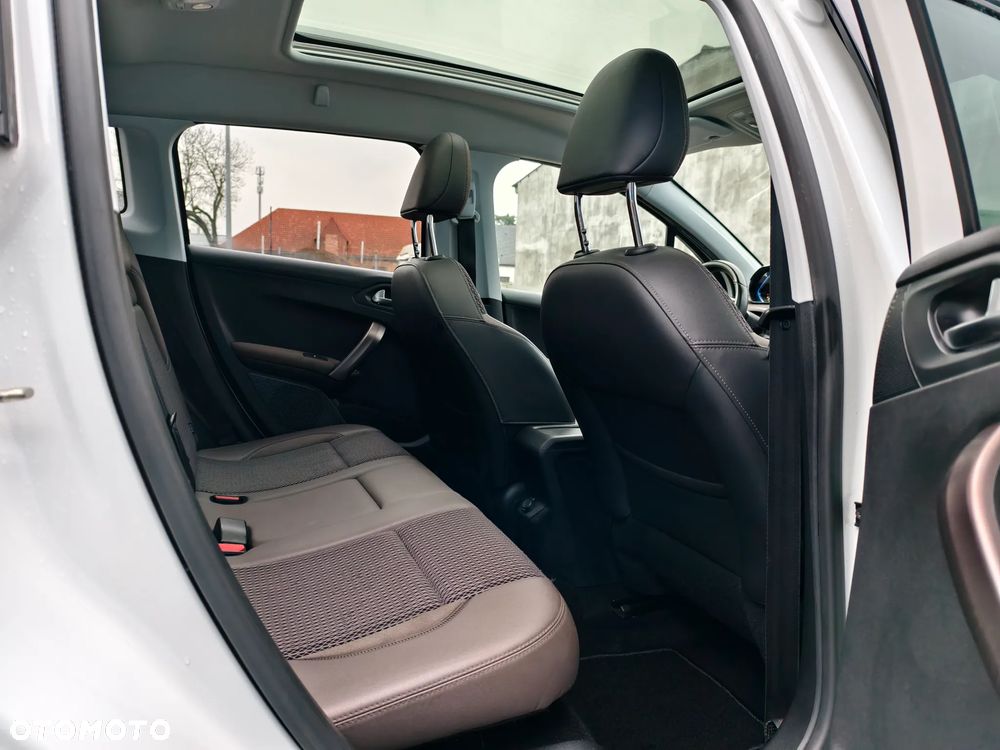 Peugeot 2008 e-HDi FAP 115 STOP & START Allure - 14