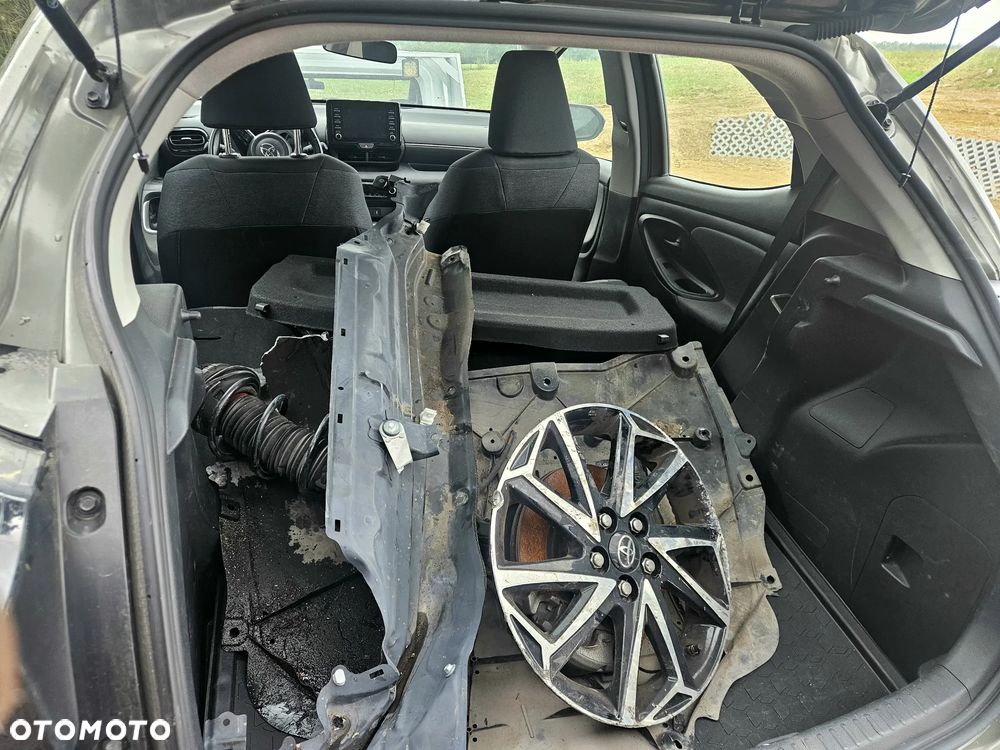 Toyota Yaris - 3