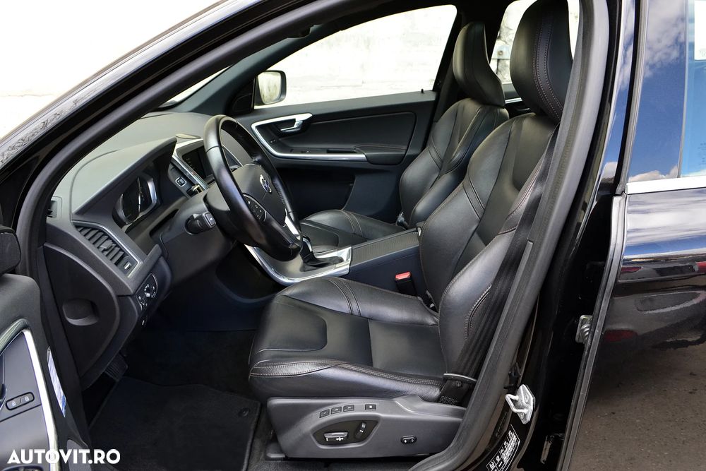 Volvo XC 60 D5 AWD Geartronic Ocean Race - 10