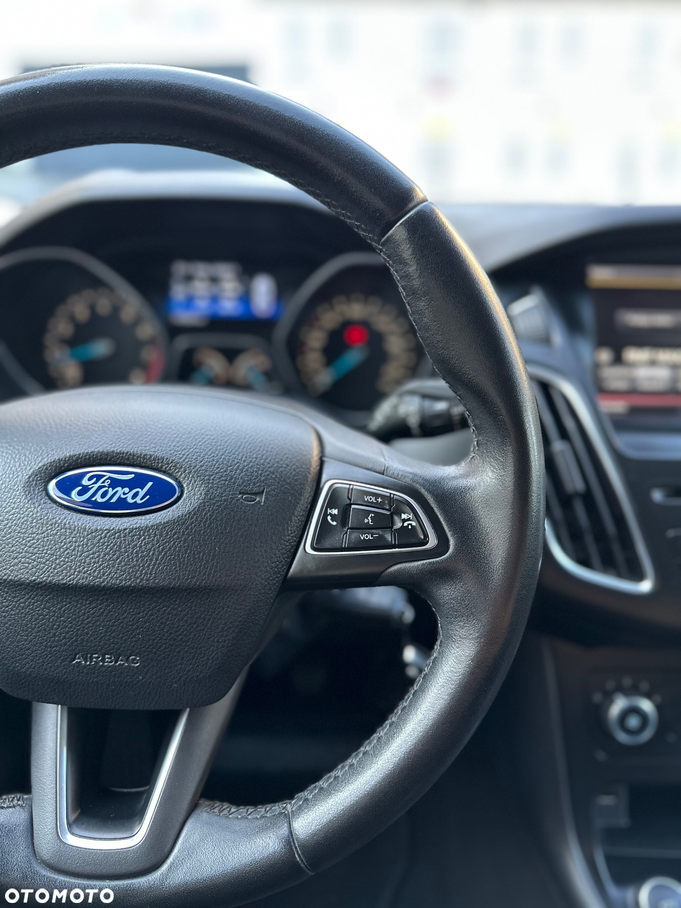 Ford Focus 1.0 EcoBoost Trend - 26