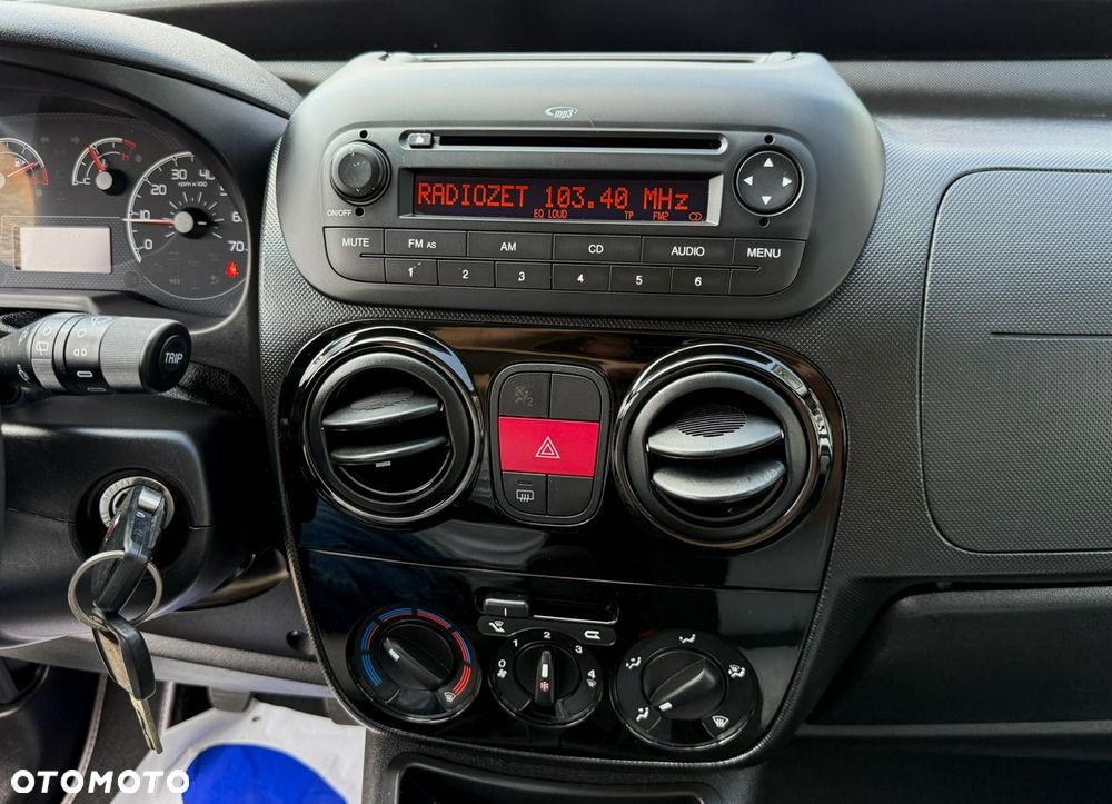 Fiat Qubo 1.4 8V Pop - 33