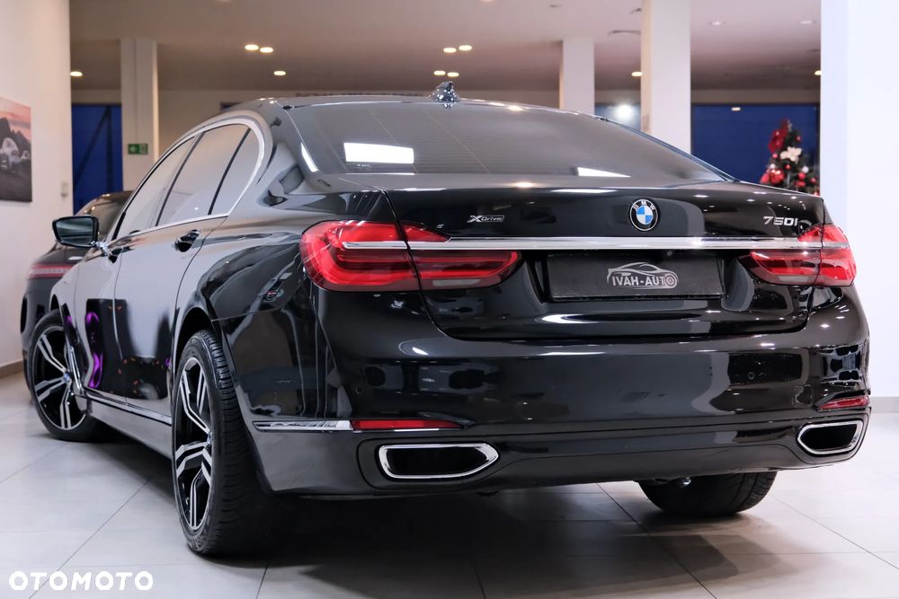 BMW Seria 7 750Li xDrive - 8