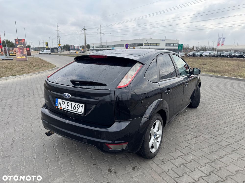 Ford Focus 2.0 Titanium EU5 - 4