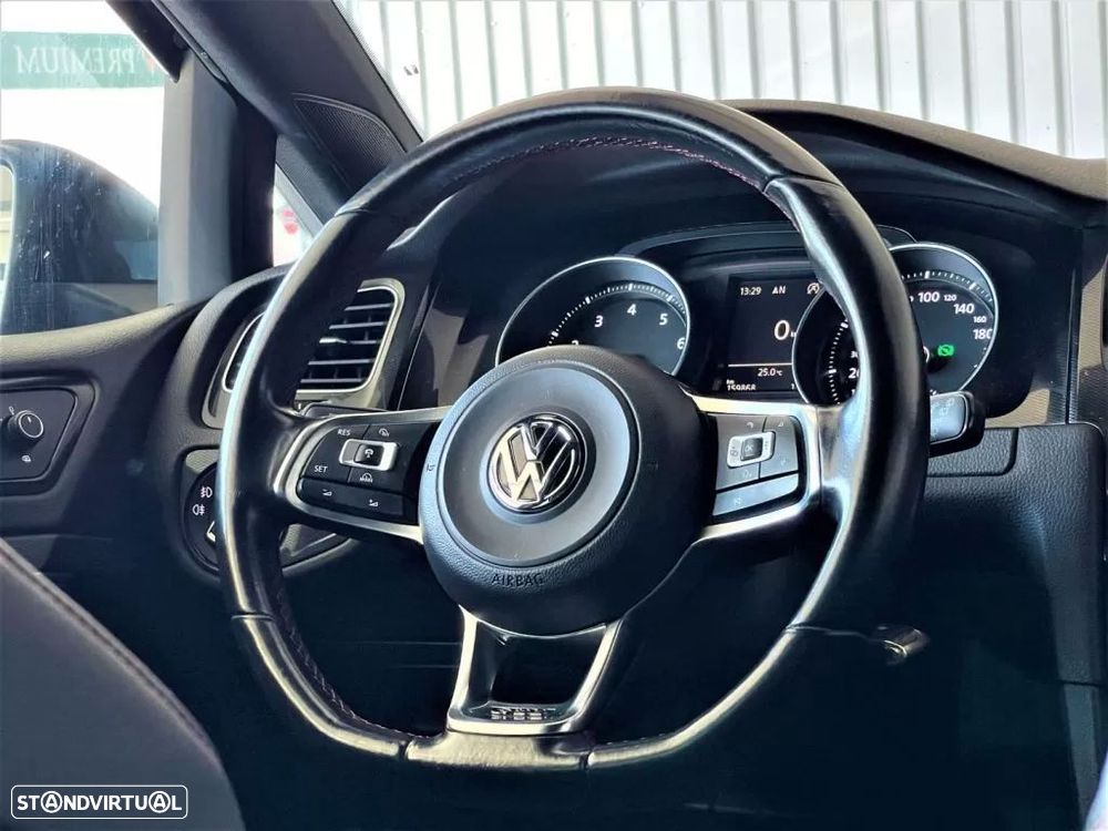 VW Golf 2.0 TSi GTi DSG - 52