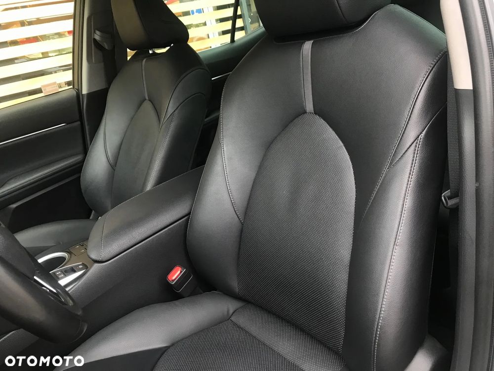 Toyota Camry 2022