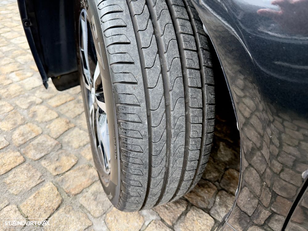 Toyota Avensis SW 2.0 D-4D Exclusive +Navi - 21