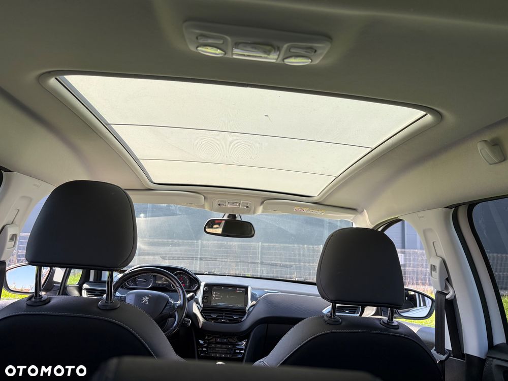 Peugeot 2008 PureTech 130 GPF Stop&Start Crossway - 13