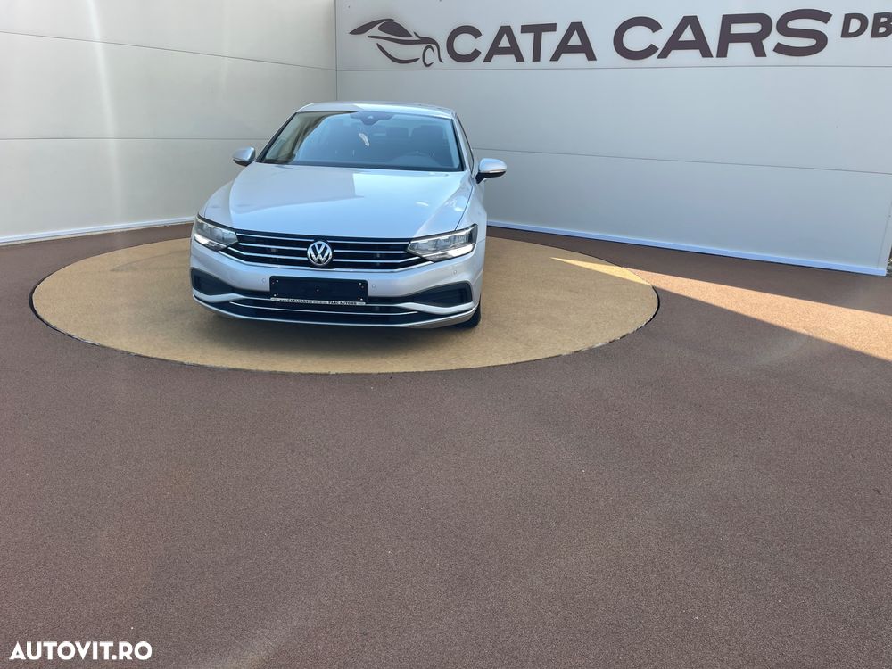 Volkswagen Passat 1.5 TSI OPF DSG Business - 2