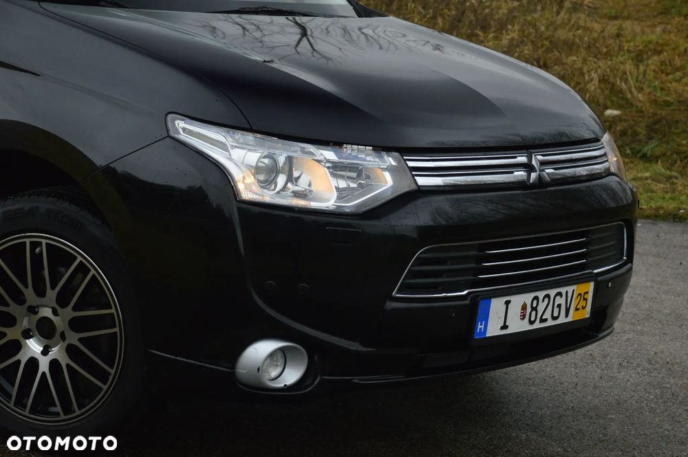 Mitsubishi Outlander - 33