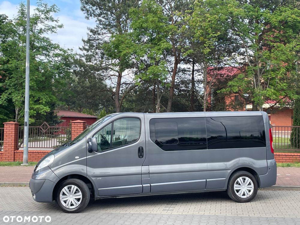 Opel Vivaro - 10