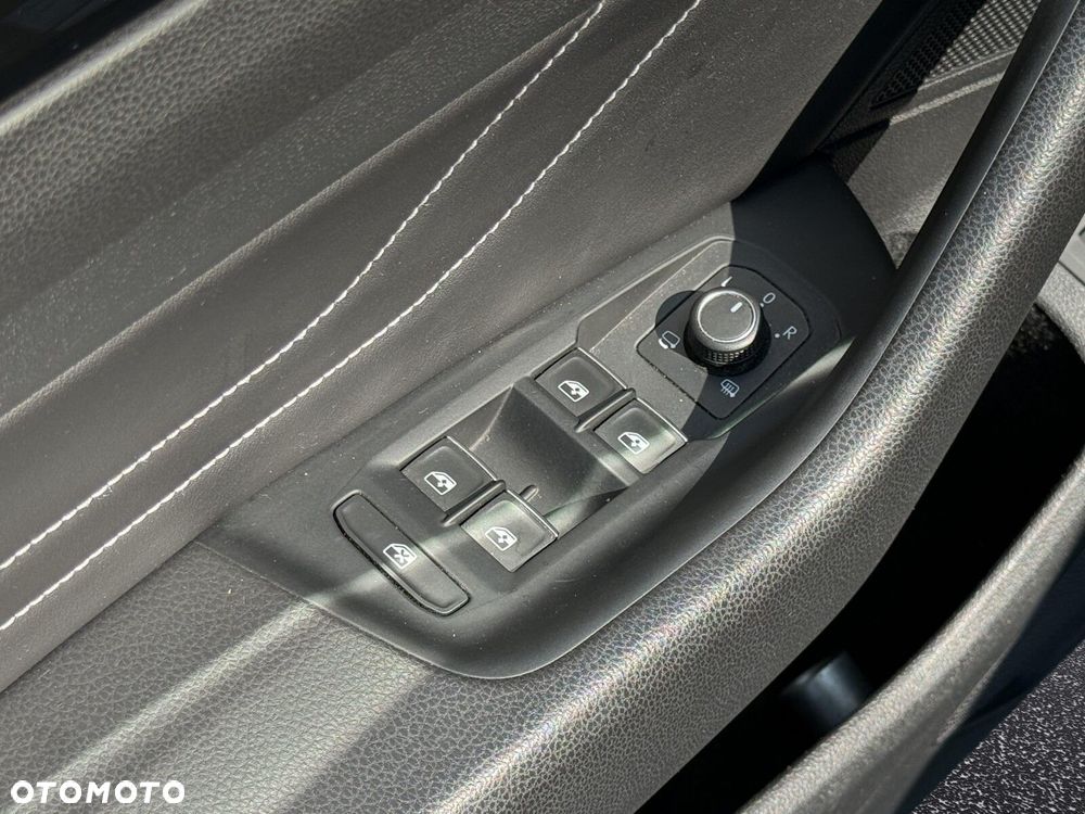 Volkswagen Arteon 2.0 TDI 4Motion R-Line DSG - 26