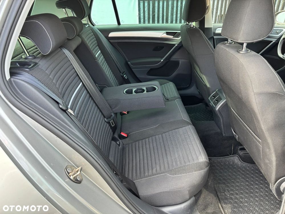 Volkswagen Golf 1.2 TSI BlueMotion Technology Cup - 19