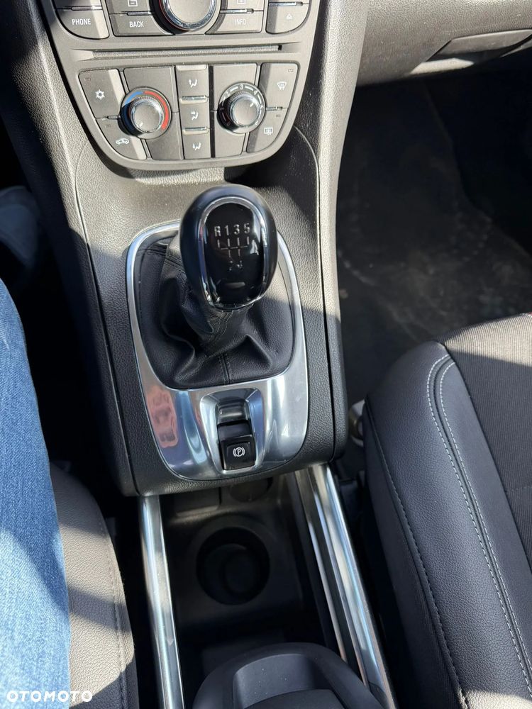 Opel Meriva 1.4 T Cosmo S&S - 19