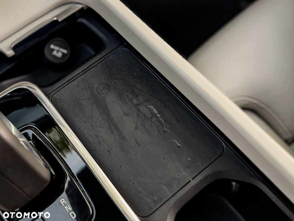 Volvo XC 60 T6 Plug-In Hybrid AWD Inscription - 39