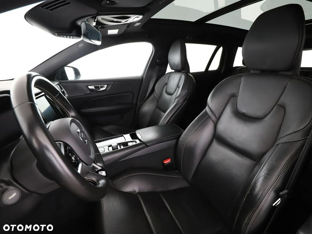 Volvo V60 T8 AWD Twin Engine Geartronic R-Design - 15