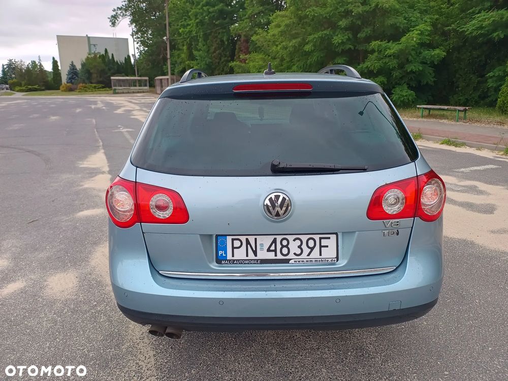 Volkswagen Passat 2.0 TDI DPF Highline DSG - 2