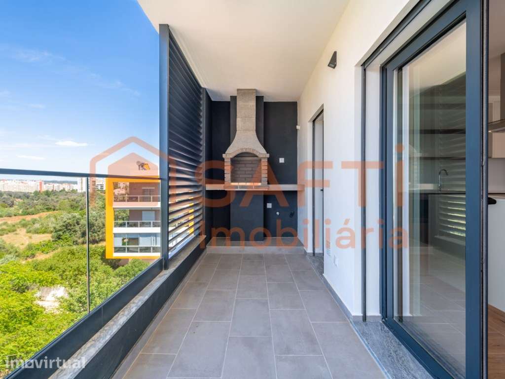 T2 C/Piscina Portimão - Grande imagem: 4/17