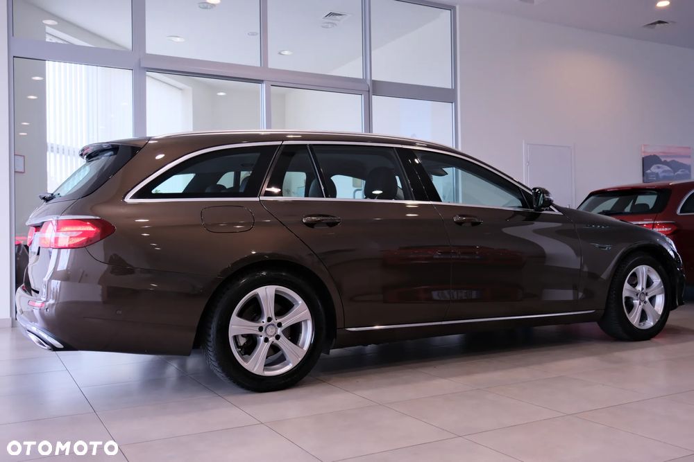 Mercedes-Benz Klasa E 200 T 9G-TRONIC Avantgarde - 10