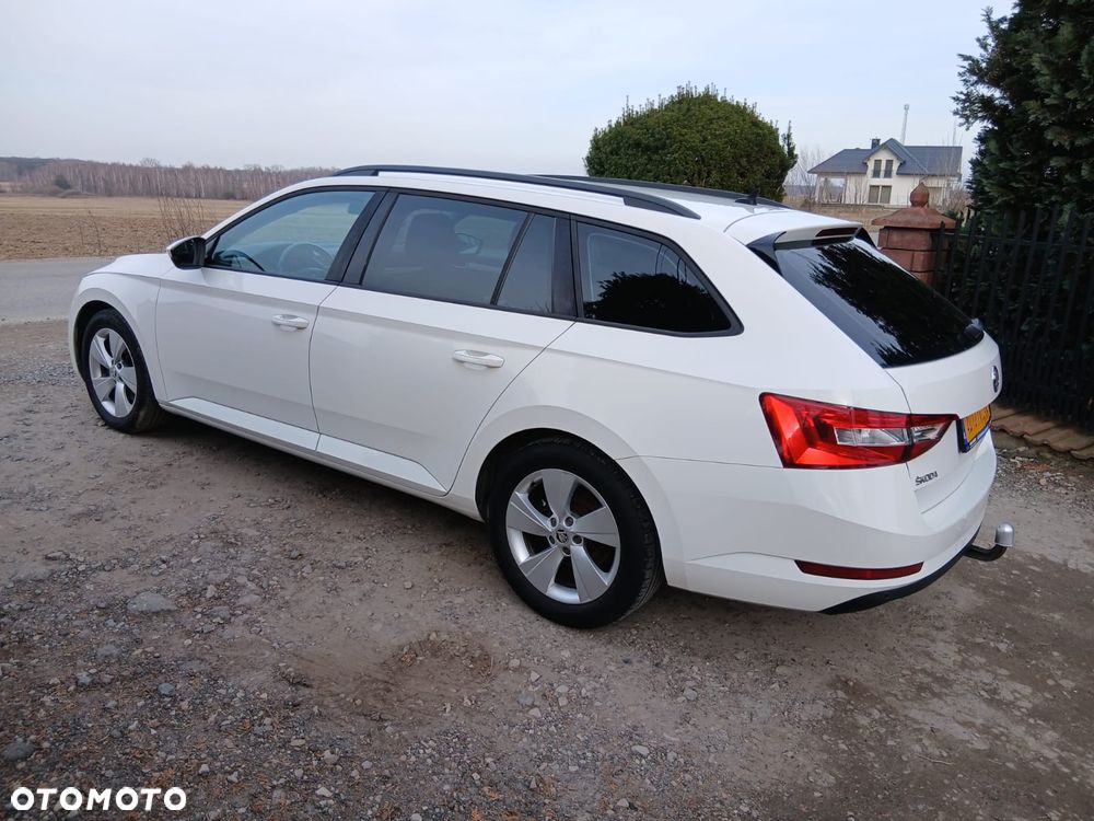 Skoda Superb 1.6 TDI Style - 12