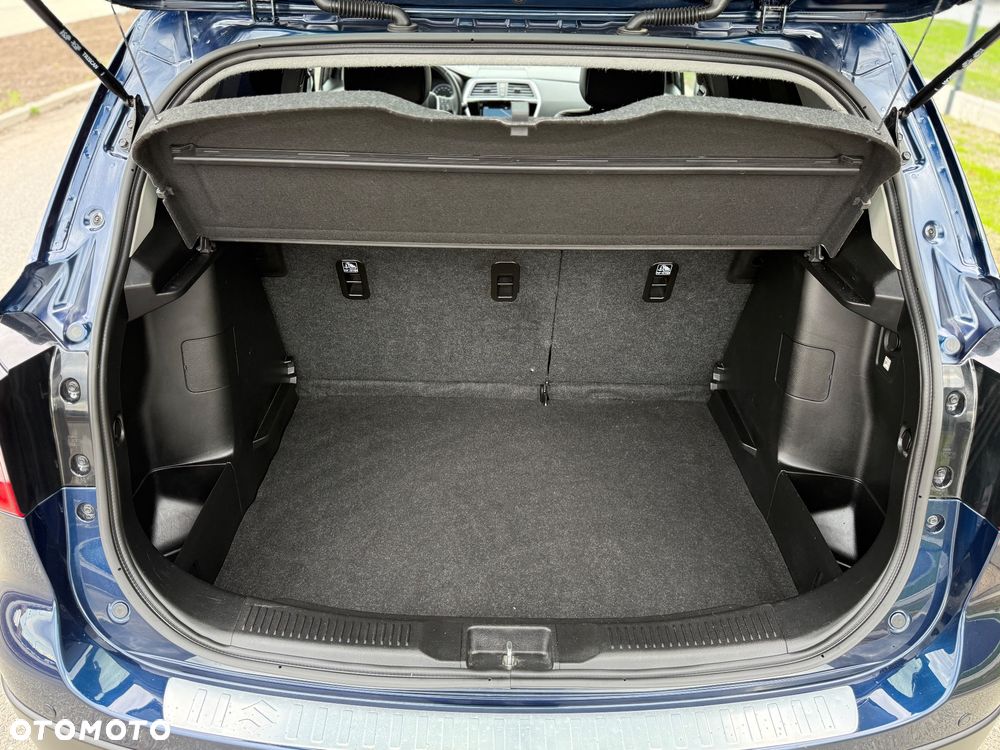 Suzuki SX4 S-Cross 1.4 T Premium 4WD - 36