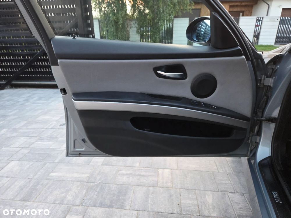 BMW Seria 3 318d DPF - 30