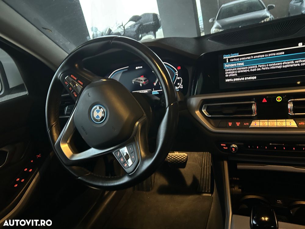 BMW Seria 3 320e Touring Aut. - 20