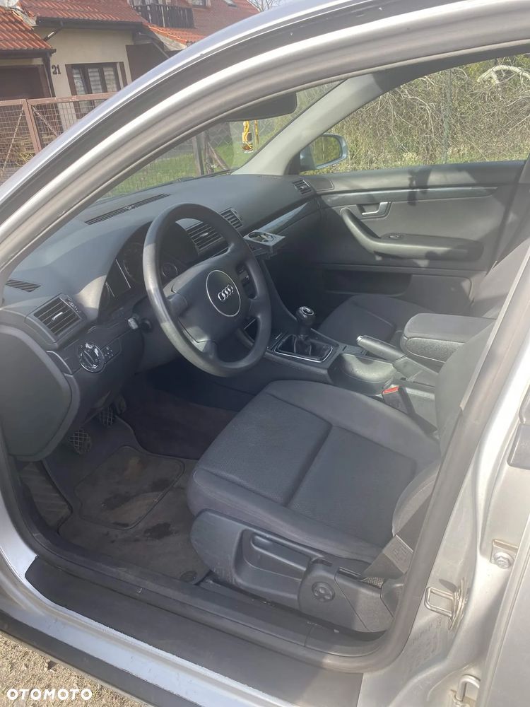 Audi A4 Limousine 1.6 - 4