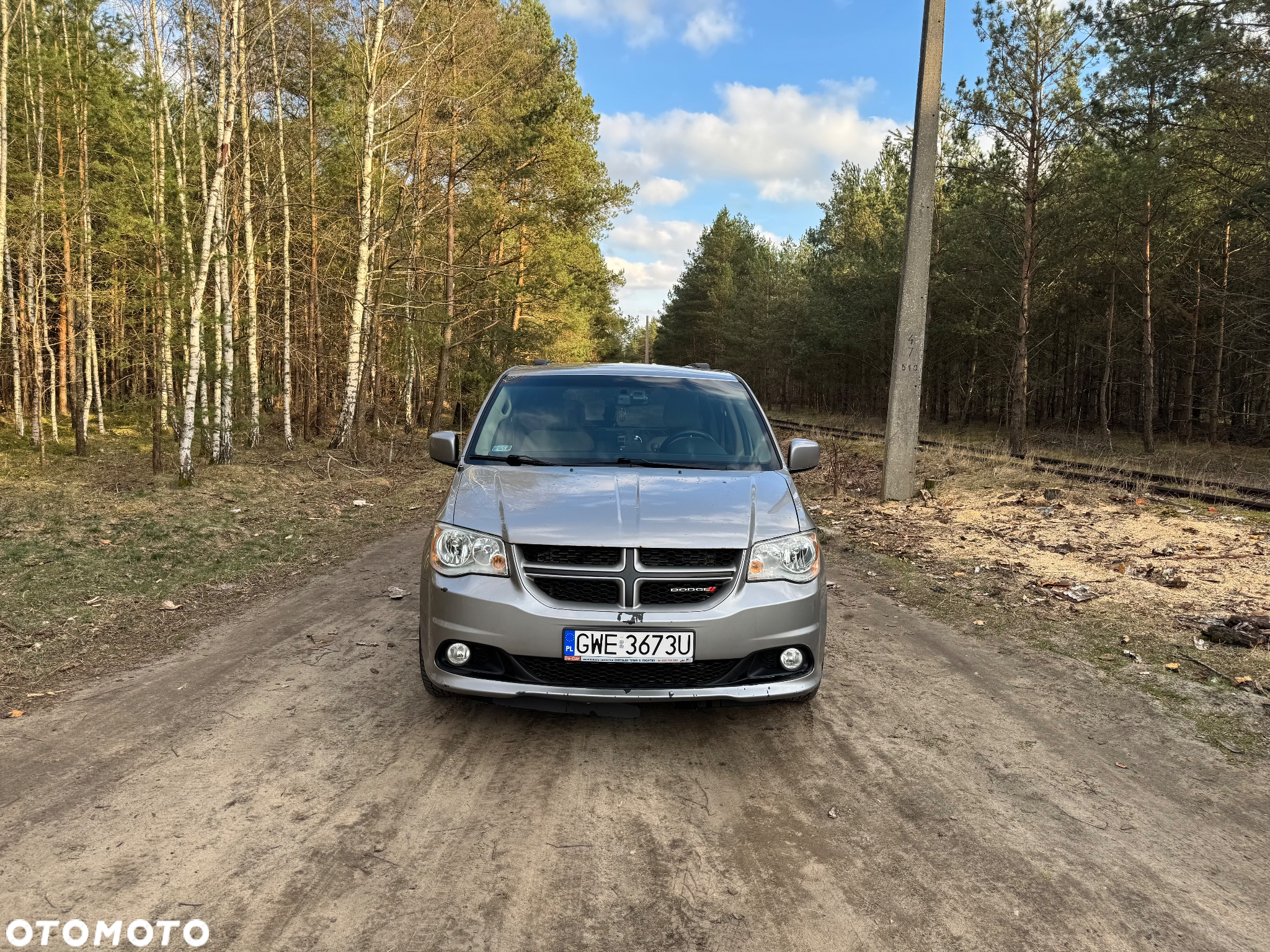 Dodge Grand Caravan - 2
