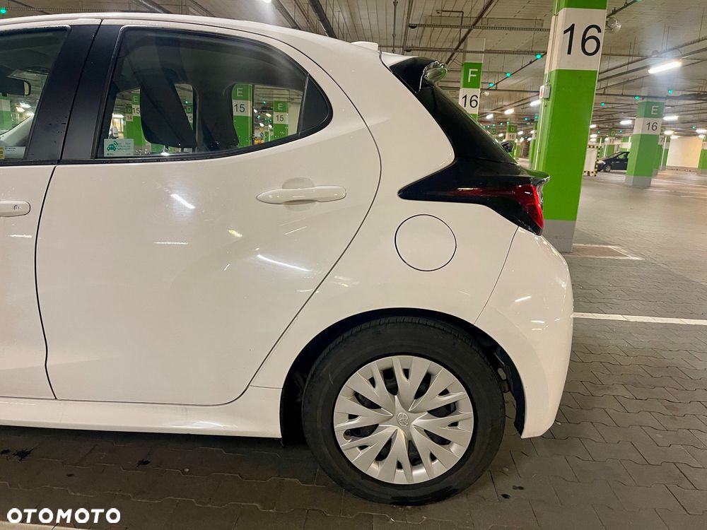 Toyota Yaris Hybrid 1.5 Comfort - 28