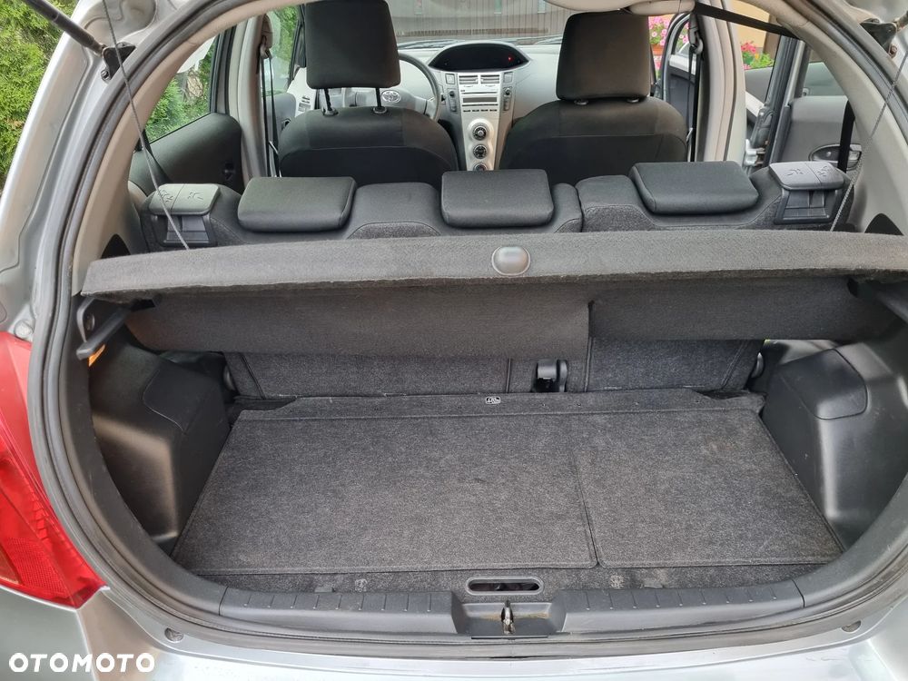 Toyota Yaris 1.3 VVT-i Cool - 10