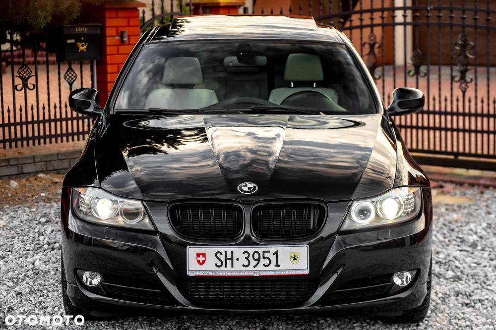 BMW Seria 3 330d xDrive DPF Touring Edition Exclusive - 4