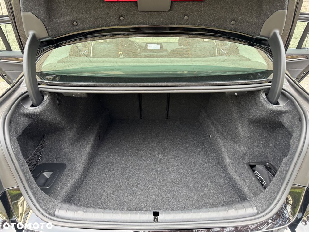 BMW Seria 5 518d Luxury Line - 10