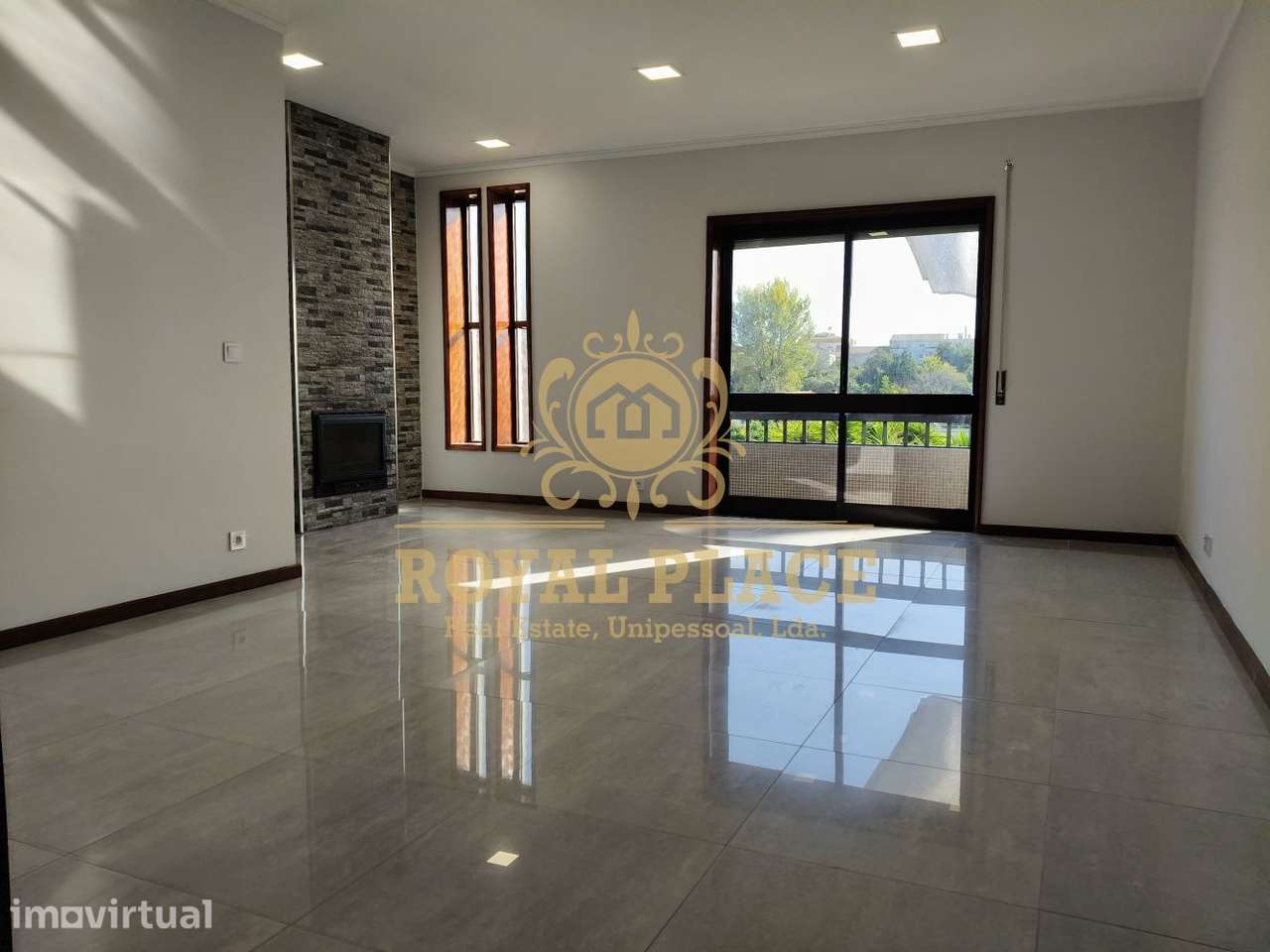 Apartamento T3 à venda em Paços de Brandão - Grande imagem: 3/27