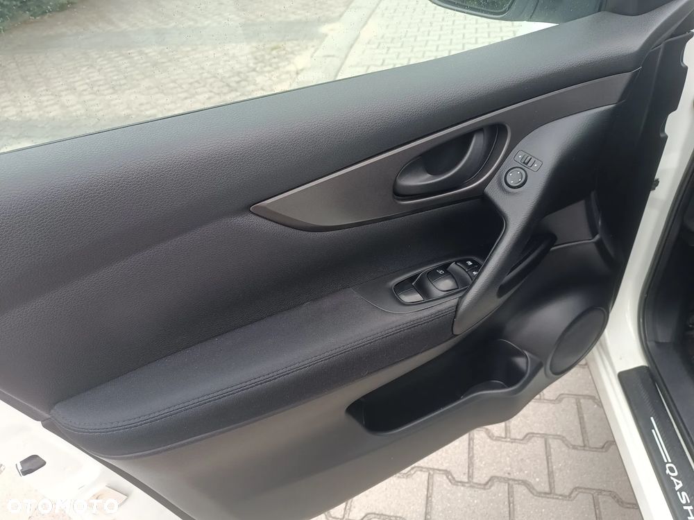 Nissan Qashqai 1.2 DIG-T N-Connecta - 11