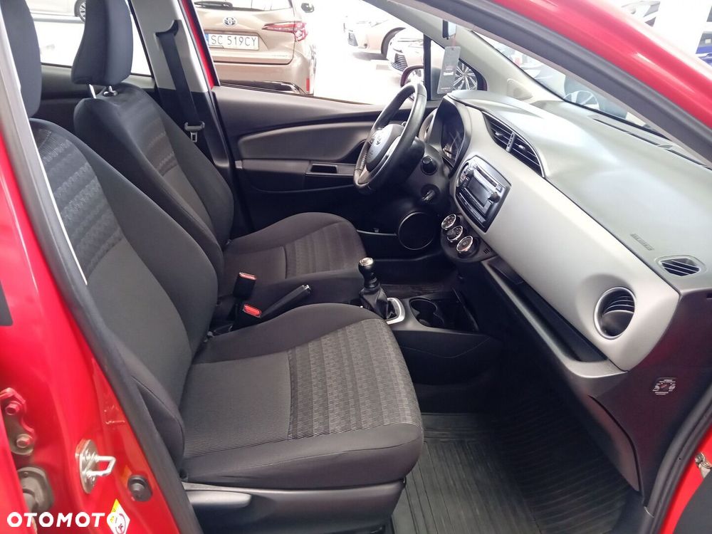 Toyota Yaris 1.0 Active EU6 - 10