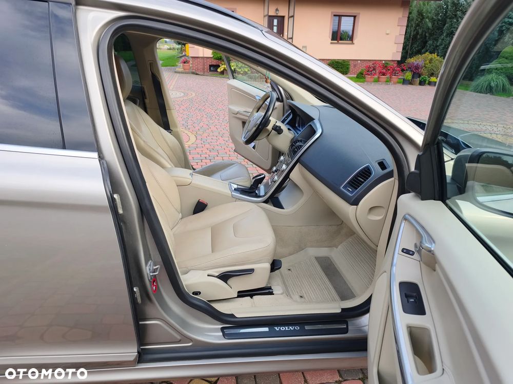 Volvo XC 60 D3 Geartronic Momentum - 7