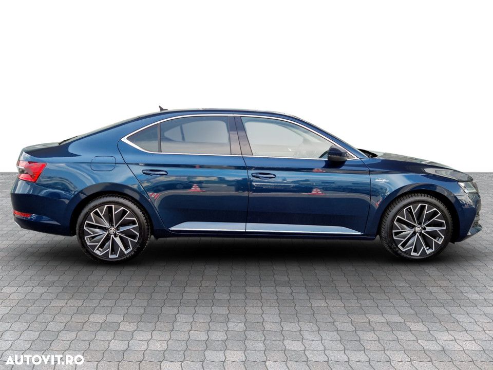 SKODA Superb 2023 — imagine 6