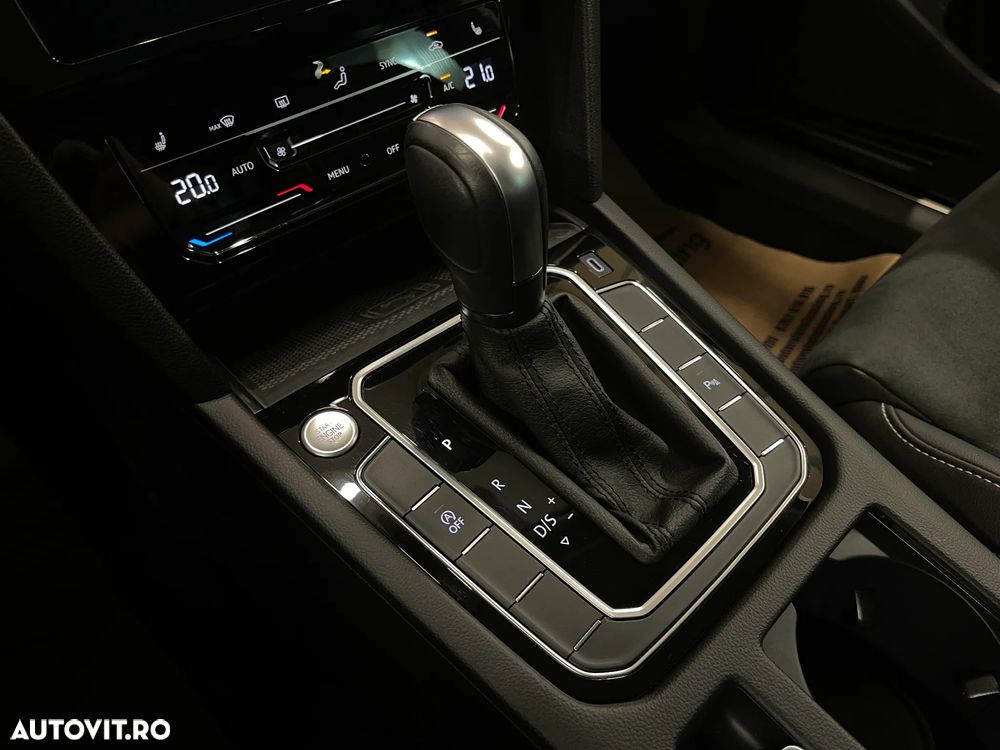 Volkswagen Passat 2.0 TDI DSG Highline - 25