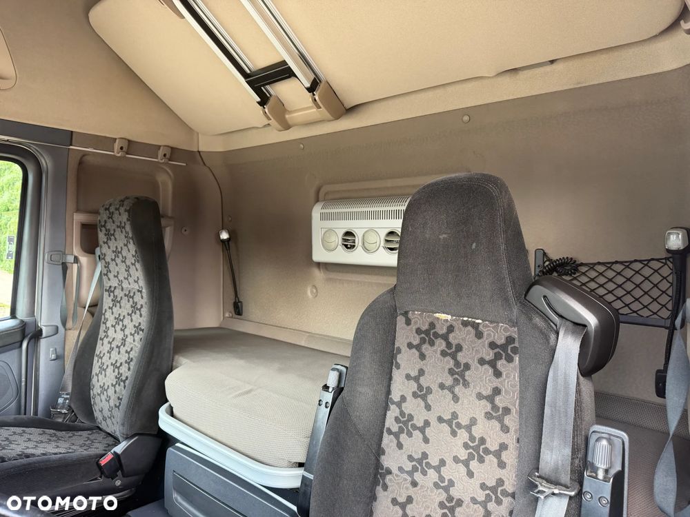 Scania R450 RETARDER / LED / KLIMA POSTOJOWA / MIKROFALA / ALUFELGI / ZBIORNIKI 1200 L / FULL SPOJLERY / NAWIGACJA / ŚLICZNA SCANIA / OD NOWOŚCI SPALANIE TYLKO 27 L / 11.2016 ROK !! - 19