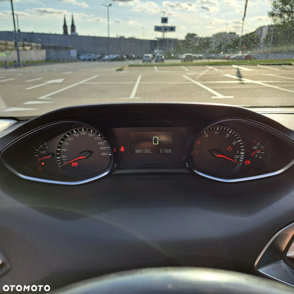 Peugeot 308 1.6 THP Active - 9