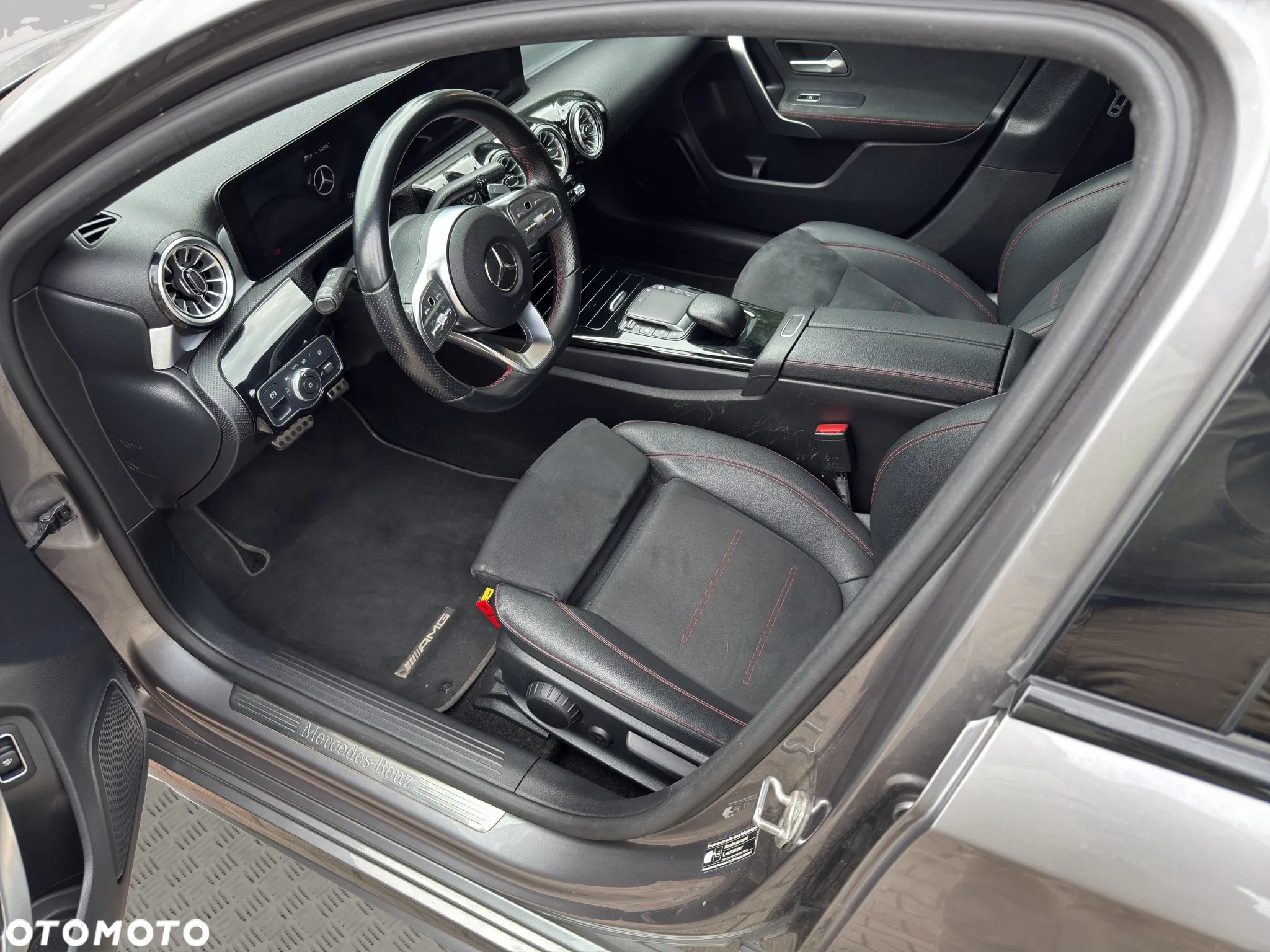 Mercedes-Benz Klasa A 200 AMG Line 7G-DCT - 9